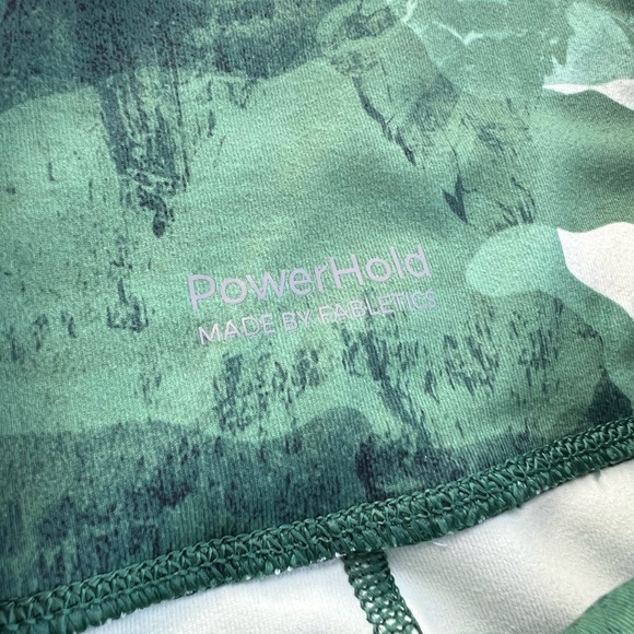 Fabletics Define PowerHold High-Waisted 7/8 Legging Camo Green Size XS - Picture 6 of 6